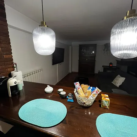 فندق مبيت وإفطار La Taverna Di Cavour 3*